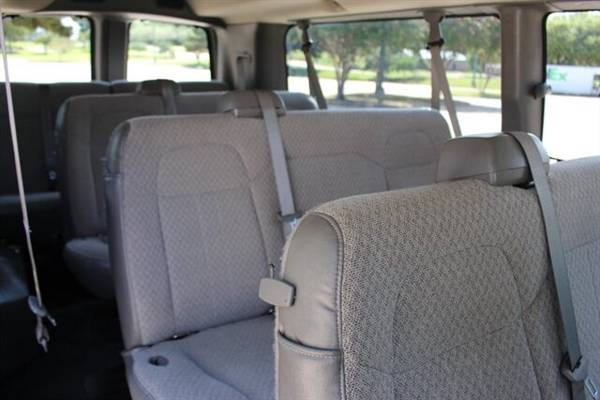 2015 GMC Savana Passenger LT 3500 for sale in Euless, TX – photo 13