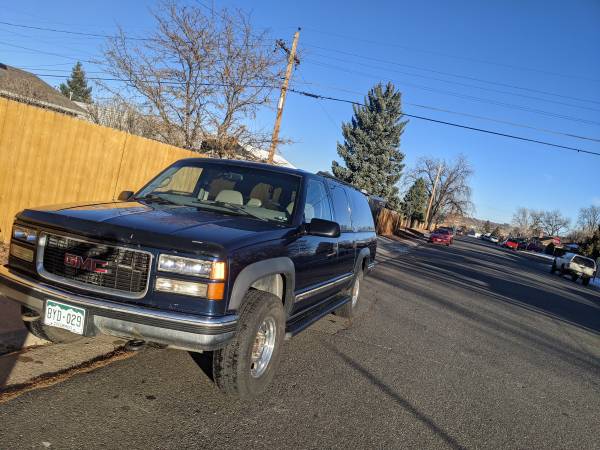 99 suburban 4x4 2500 Big block 454 7.4L bad trans - cars & trucks -... for sale in Denver , CO – photo 3