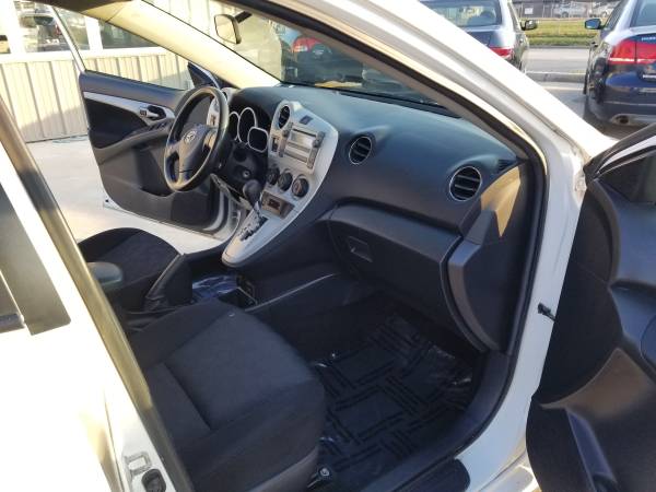 2010 Toyota Matrix S - cars & trucks - by dealer - vehicle... for sale in Champaign, IL – photo 11