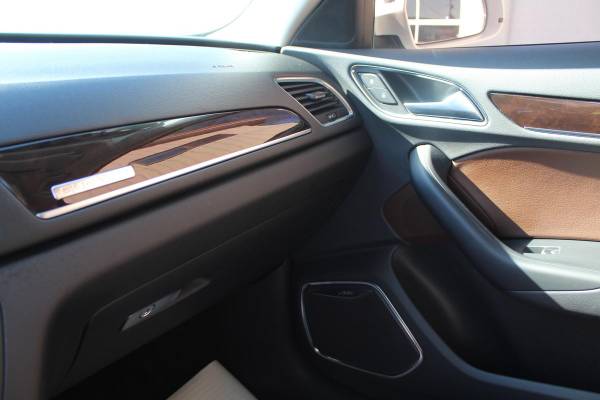 2015 Audi Q3 2.0T Premium Plus (Tiptronic) - cars & trucks - by... for sale in REYNOLDSBURG, OH – photo 18