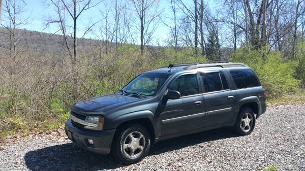 2005 Chevrolet Trailblazer EXT 3RD ROW - - by dealer for sale in Ithaca, NY – photo 4