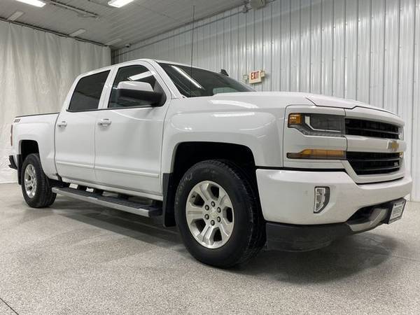 2017 Chevrolet Silverado 1500 Crew Cab - Small Town & Family Owned! for sale in Wahoo, NE – photo 6