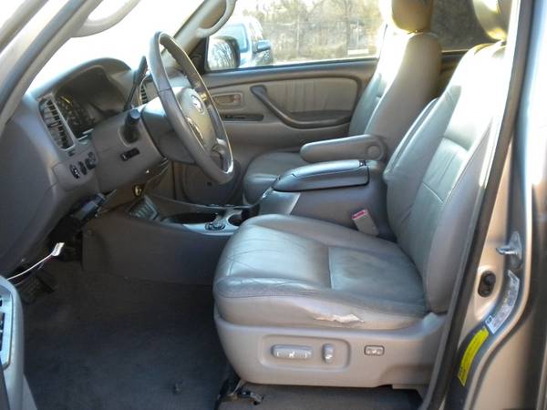 2005 Toyota Sequoia LTD 4WD - cars & trucks - by dealer - vehicle... for sale in Omaha, NE – photo 10