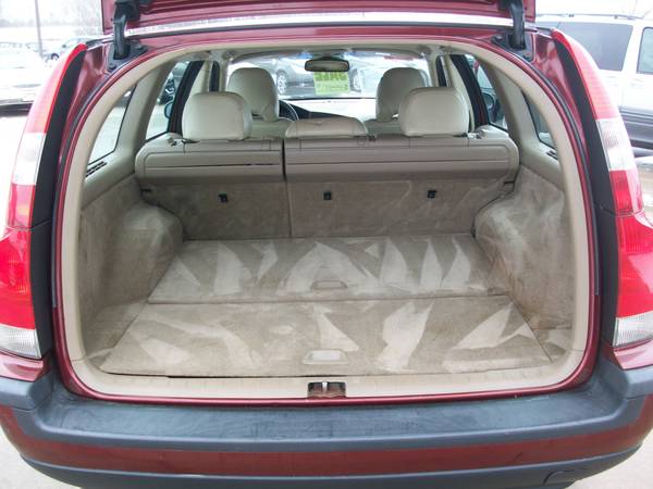 2001 VOLVO V70 WAGON - - by dealer - vehicle for sale in Muskego, WI – photo 10
