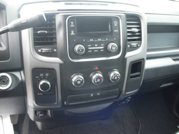 2015 dodge ram 2500 Hemi V8 crew cab short box 4x4 4wd for sale in Forest Lake, WI – photo 8