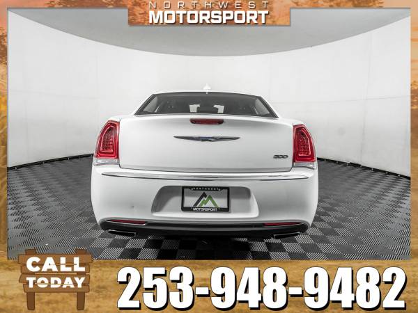 *SPECIAL FINANCING* 2018 *Chrysler 300* Limited RWD for sale in PUYALLUP, WA – photo 6