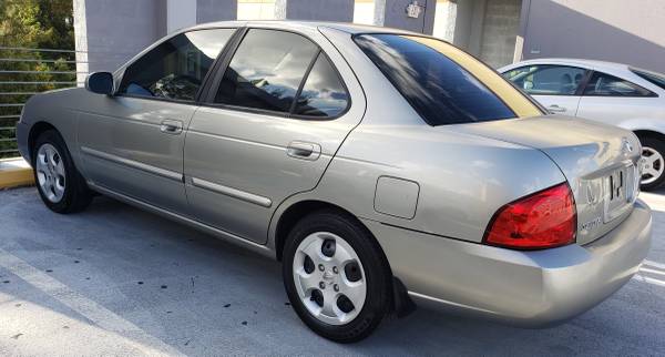 NISSAN SENTRA CLEAN TITLE NO ACCIDENTS - - by for sale in Hialeah, FL – photo 3