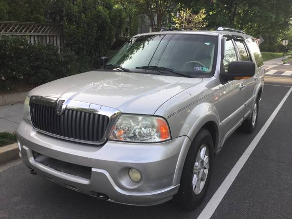 2003 Lincoln Navigator 4x4 clean Excel Conditions runs100 great for sale in Washington, District Of Columbia – photo 2