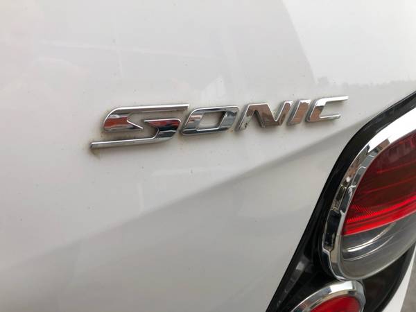 2016 Chevrolet Sonic LS Auto 5-Door - - by dealer for sale in Frankfort, KY – photo 6