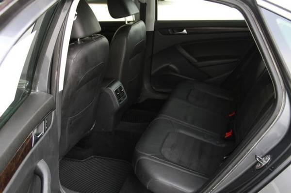 2014 VW Volkswagen Passat TDI SEL Premium coupe Gray for sale in Austin, TX – photo 13