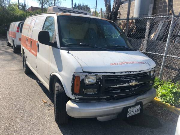 2002 Chevrolet Express 3500 Cargo Van (Insulated) for sale in Hyattsville, District Of Columbia – photo 4