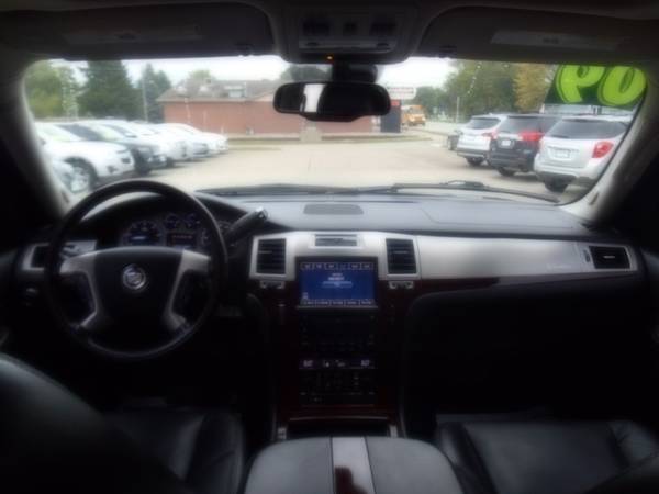 2009 Cadillac Escalade AWD for sale in Mishawaka, IN – photo 13