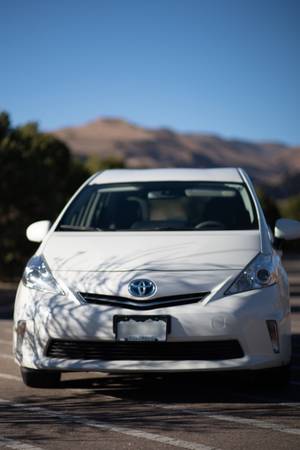 2014 Prius V Three - cars & trucks - by owner - vehicle automotive... for sale in Colorado Springs, CO – photo 3