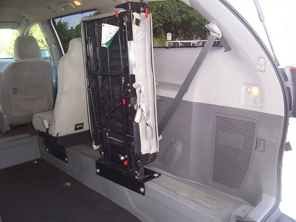 2015 Toyota Sienna LE Wheelchair Handicap Mobility Van - cars & for sale in Other, FL – photo 12