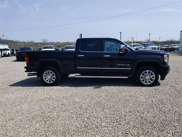 2016 GMC Sierra 2500HD Denali - - by dealer - vehicle for sale in Chillicothe, OH – photo 4