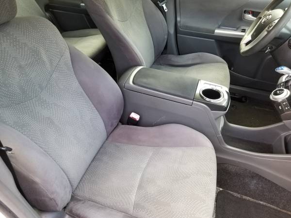 2012 Toyota Prius V - cars & trucks - by owner - vehicle automotive... for sale in SAINT PETERSBURG, FL – photo 15