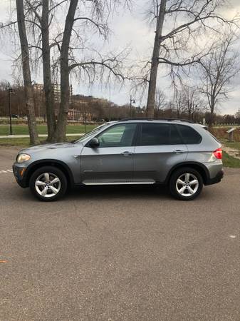 2010 BMW X5 XDrive30i - cars & trucks - by owner - vehicle... for sale in Burlington, VT – photo 4