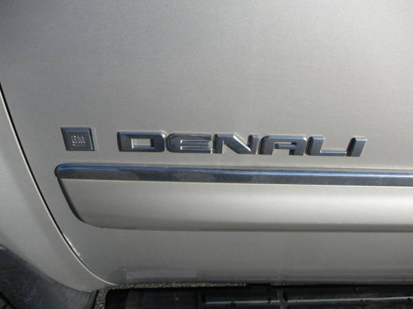 2008 GMC Sierra Denali AWD Crew Cab 143.5 # 42439 - cars & trucks -... for sale in Toms River, NJ – photo 9
