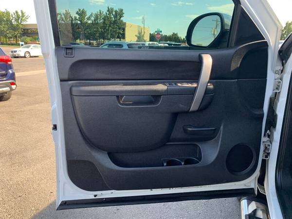 2011 Chevrolet 1500 LT - Short Box / 6 Passenger Configuration for sale in Boise, ID – photo 11