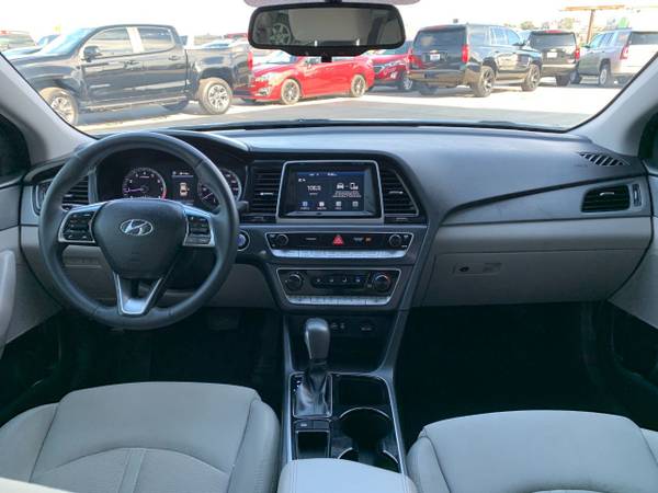 2018 Hyundai Sonata SEL 2 4L Quartz White Pear for sale in Omaha, NE – photo 11