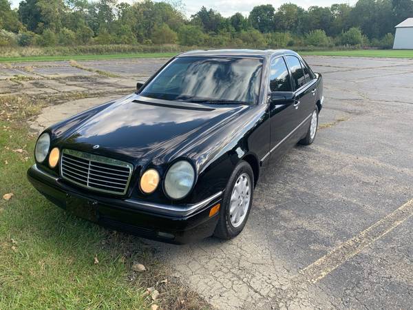 1997 Mercedes Benz E 420 NO ACCIDENTS for sale in Grand Blanc, OH