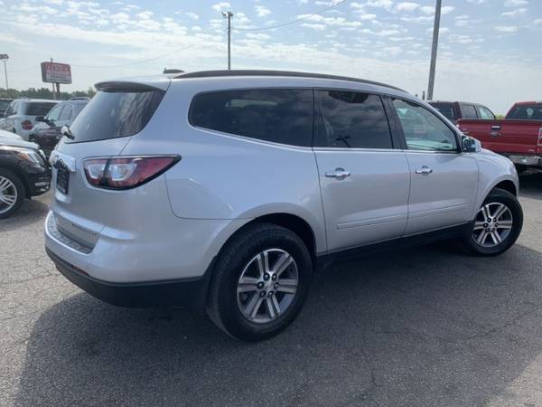 2016 CHEVROLET TRAVERSE LT - cars & trucks - by dealer - vehicle... for sale in Chenoa, IL – photo 9