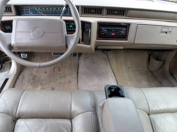 1990 CADILLAC DeVille 4 5L In excellent condition for sale in Stewartsville, PA – photo 20