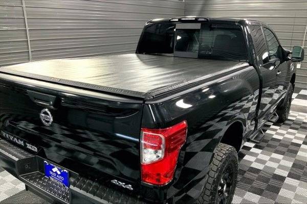 2017 Nissan TITAN XD King Cab PRO-4X Pickup 4D 6 1/2 ft Pickup for sale in Sykesville, MD – photo 8