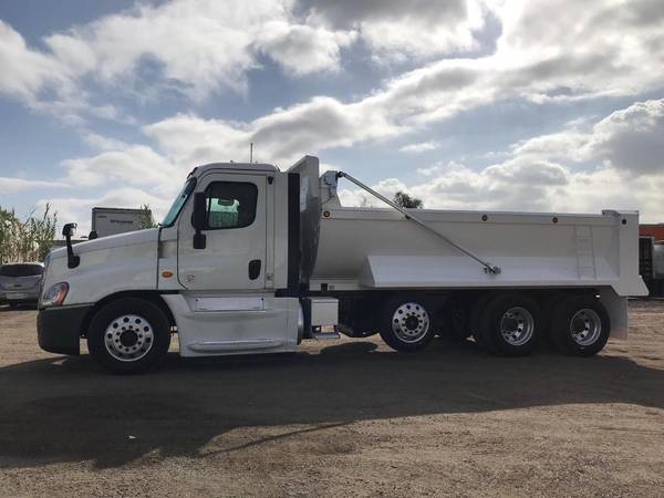 2014 FREIGHTLINER CASCADIA for sale in Bakersfield, CA – photo 6