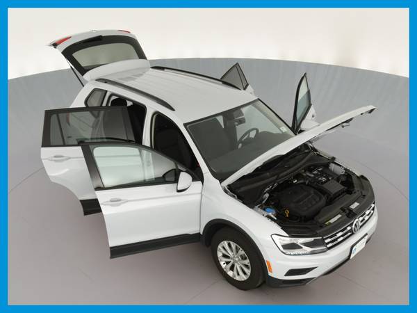2018 VW Volkswagen Tiguan 2 0T S 4MOTION Sport Utility 4D suv White for sale in Montebello, CA – photo 21