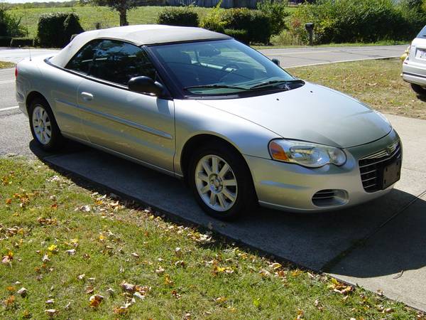 2006 SEBRING GTC CONVERTABLE VERY LOW MILES! for sale in Middletown, OH – photo 4