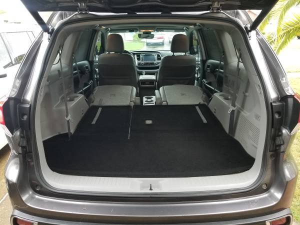 2017 Toyota Highlander LIMITED Platinum, Third Row Seat, Like NEW! -... for sale in Jacksonville, FL – photo 9