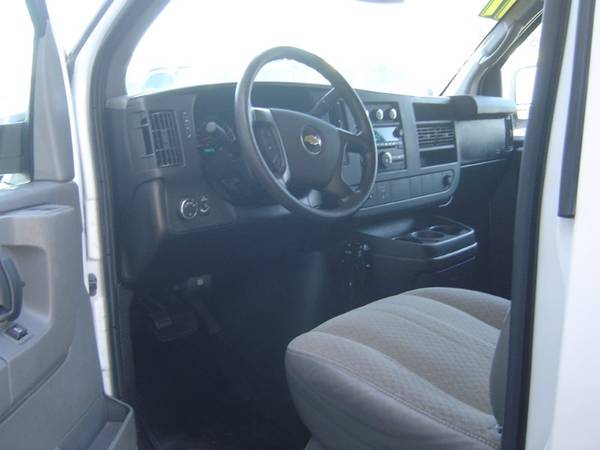 2011 Chevrolet Express Passenger RWD 3500 155 1LT for sale in Waite Park, MN – photo 14