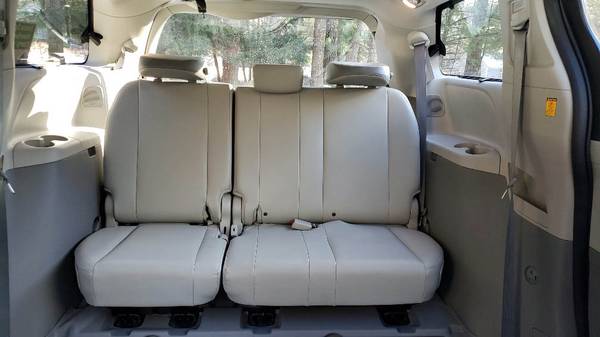 2012 Toyota Sienna Limited BraunAbility wheelchair mobility package for sale in Easton, MA – photo 14