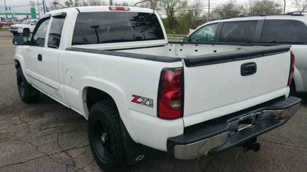 2005 CHEVY SILVERADO Z71 1500 EXT CAB 4X4 - - by for sale in ST CLAIRSVILLE, WV – photo 3