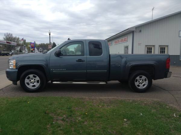 2008 Chevy Silverado 1500 - - by dealer - vehicle for sale in Cambridge, MN – photo 2