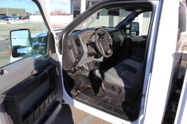 2015 Ford F-250 XL Super Duty Regular Cab Service Box One Owner for sale in Mount Clemens, MI – photo 6
