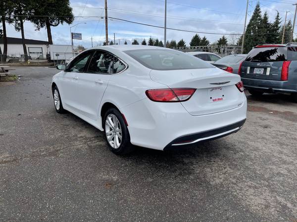 2015 Chrysler 200 4dr Sedan Limited FWD - - by for sale in Eugene, OR – photo 4