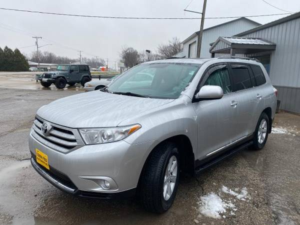 2013 Toyota Highlander 4dr V6 4WD Limited w/3rd Row (Natl) - cars &... for sale in CENTER POINT, IA – photo 8