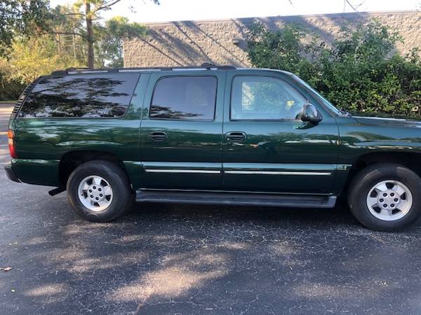 2001 Chevy Suburban 3 Row Leather seats GREAT Shape - cars & trucks... for sale in Casselberry, FL – photo 4