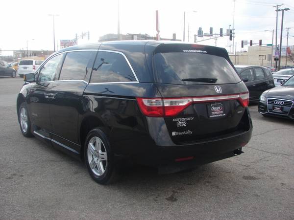 2013 Honda Odyssey Touring HANDICAP CONVERSION We Approve Any for sale in South Bend, IL – photo 7