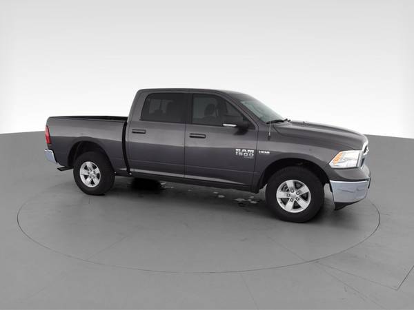 2019 Ram 1500 Classic Crew Cab SLT Pickup 4D 5 1/2 ft pickup Gray -... for sale in Riverdale, IL – photo 14
