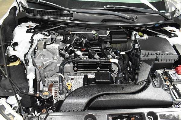 2013 Nissan Altima 2.5 sedan WHITE for sale in Merrillville , IN – photo 18