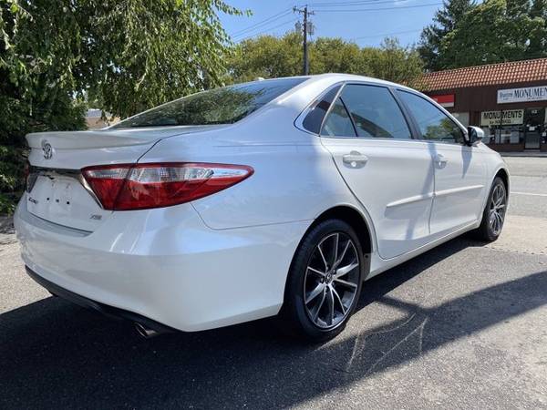 2016 Toyota Camry XSE Sedan - - by dealer - vehicle for sale in Little Neck, NY – photo 10