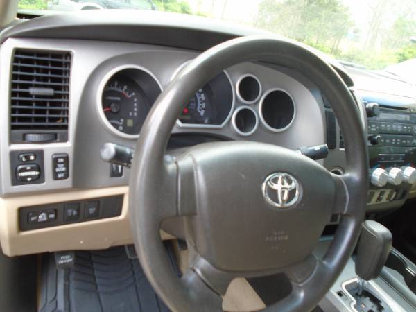 2011 Toyota Tundra 4x4 CREW-MAX 145k 2015 Tundra Double-Cab 4x4 for sale in Hickory, TN – photo 8