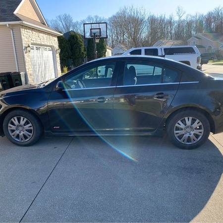 2014 Chevy Cruze 1LT Sedan 4D - cars & trucks - by owner - vehicle... for sale in Independence, OH – photo 3