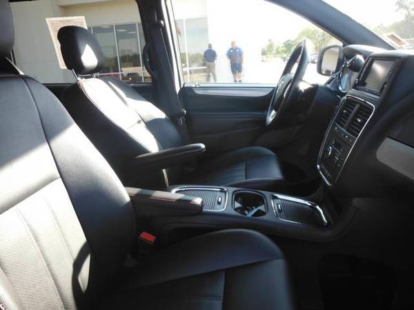 2018 Dodge Grand Caravan mini-van GT Wagon - Granite Pearlcoat for sale in Waynesboro, GA – photo 19