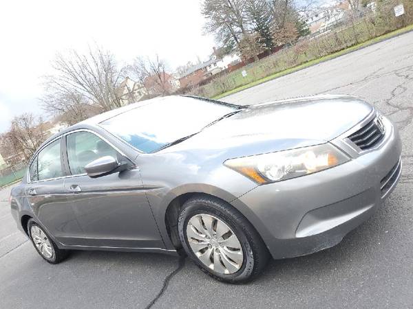 2009 Honda Accord 160k miles NEEDS NOTHING! - cars & trucks - by... for sale in Bloomfield, CT – photo 4