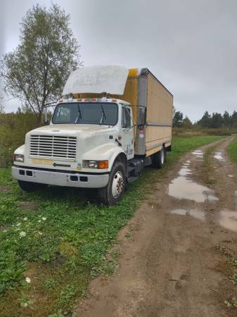 1994 International 4700 *PRICE REDUCED** for sale in Fredonia, NY – photo 2