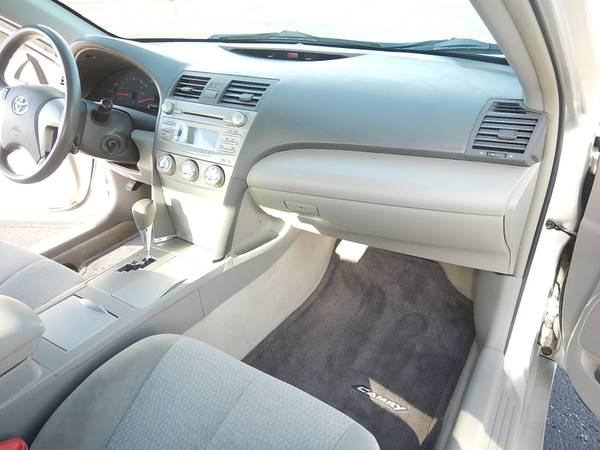 2010 Toyota Camry LE - cars & trucks - by owner - vehicle automotive... for sale in Springfield, IL – photo 6